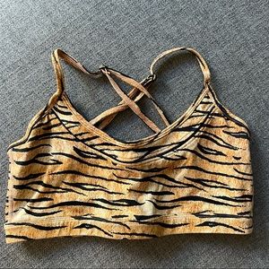 crop shop boutique - tiger crop - S